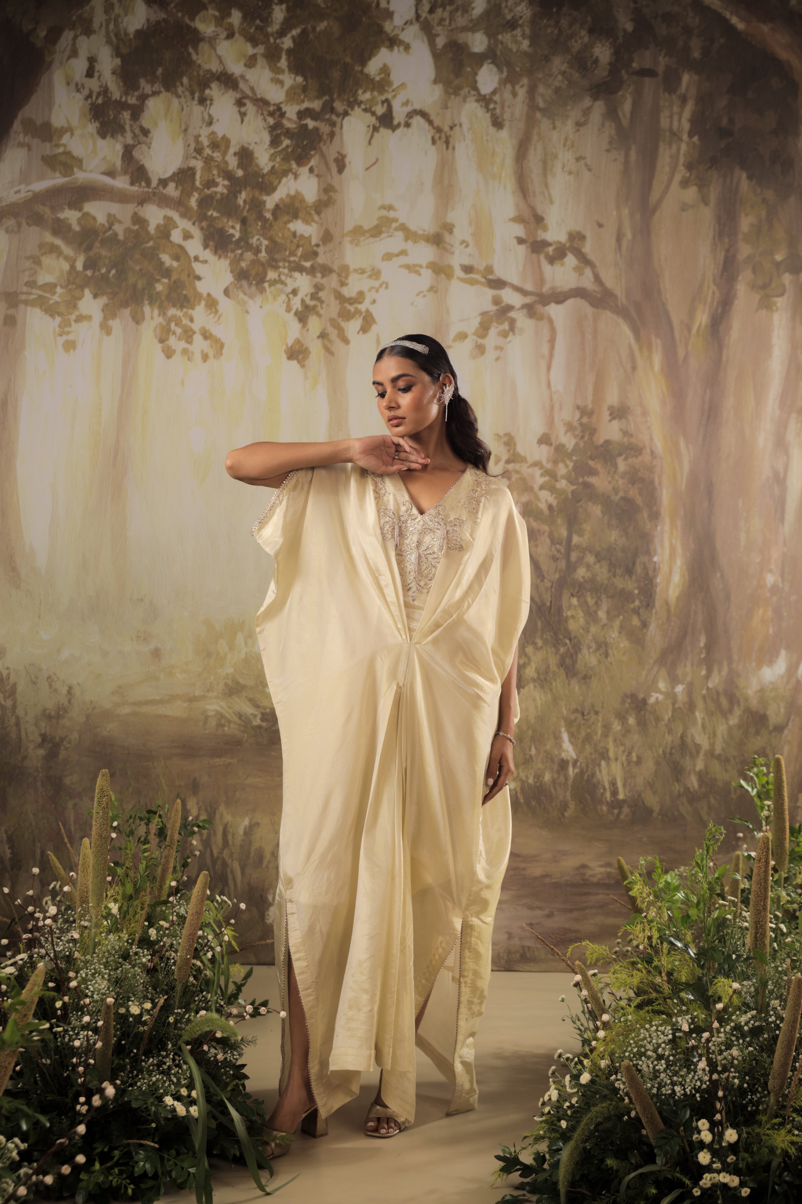 IVORY EMBROIDERED KAFTAN