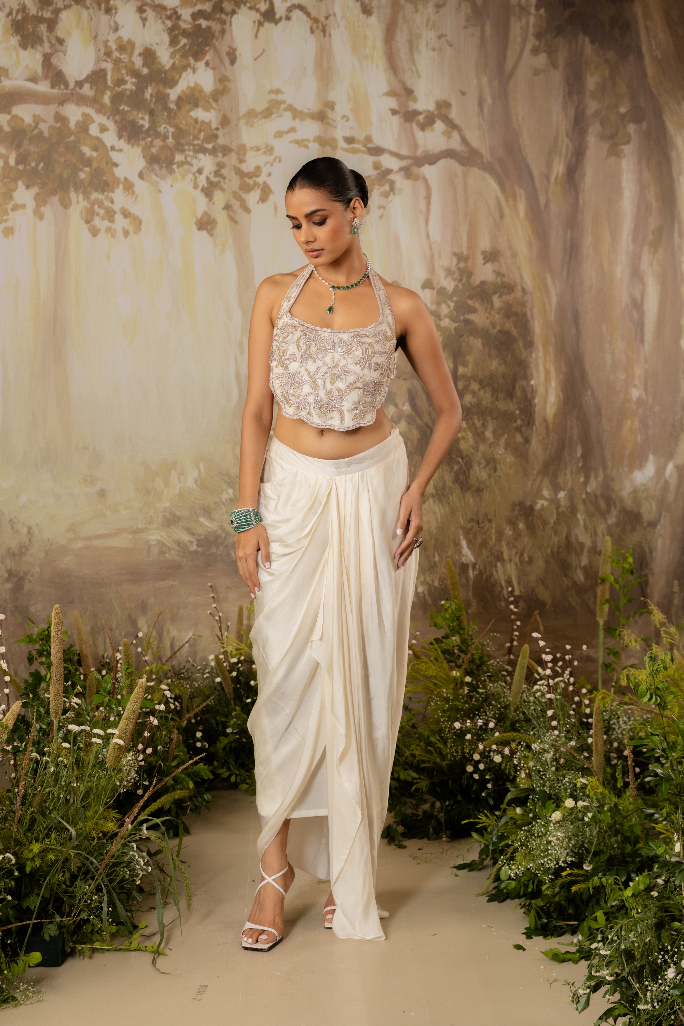IVORY EMBROIDERED LONG CAPE SET