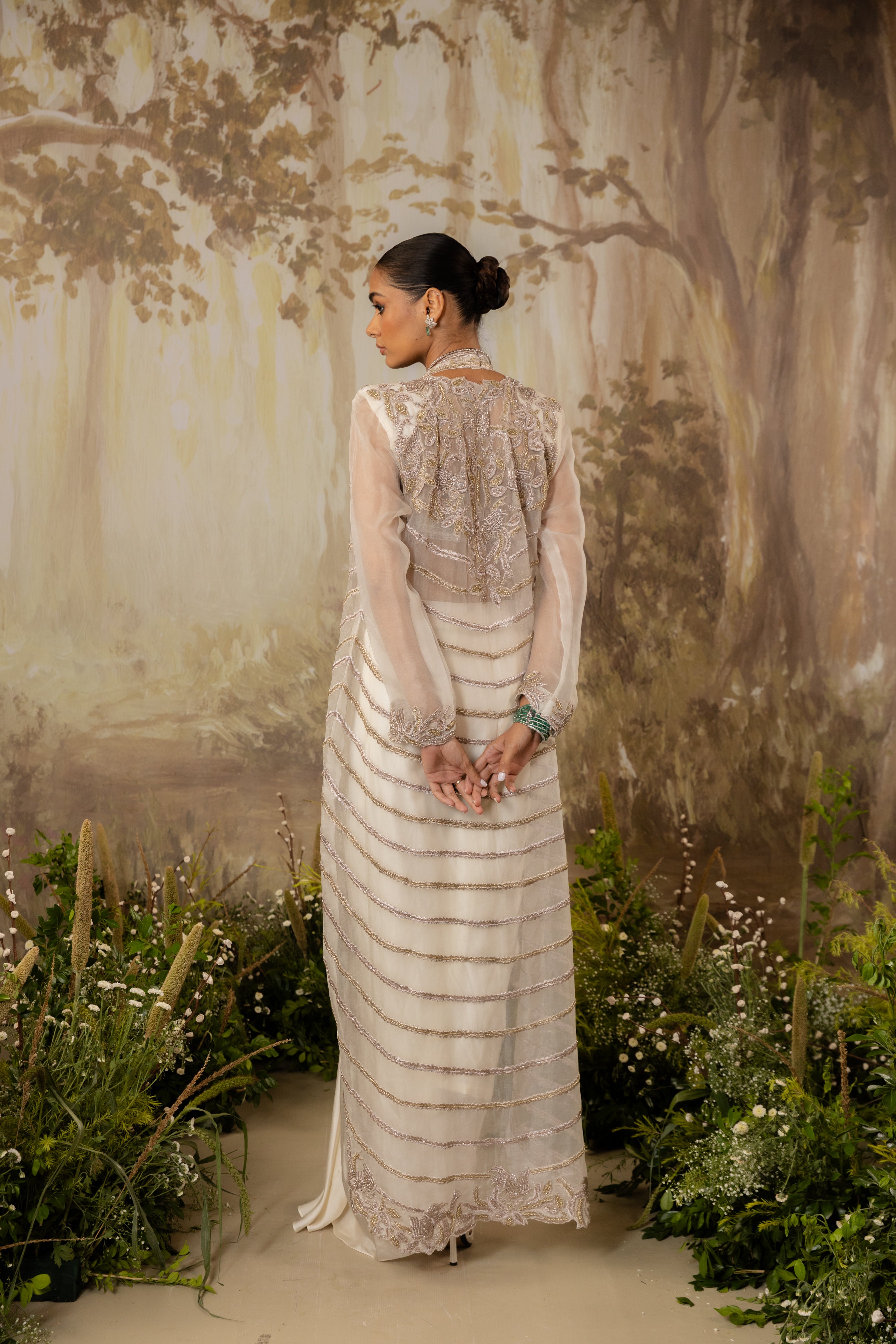 IVORY EMBROIDERED LONG CAPE SET
