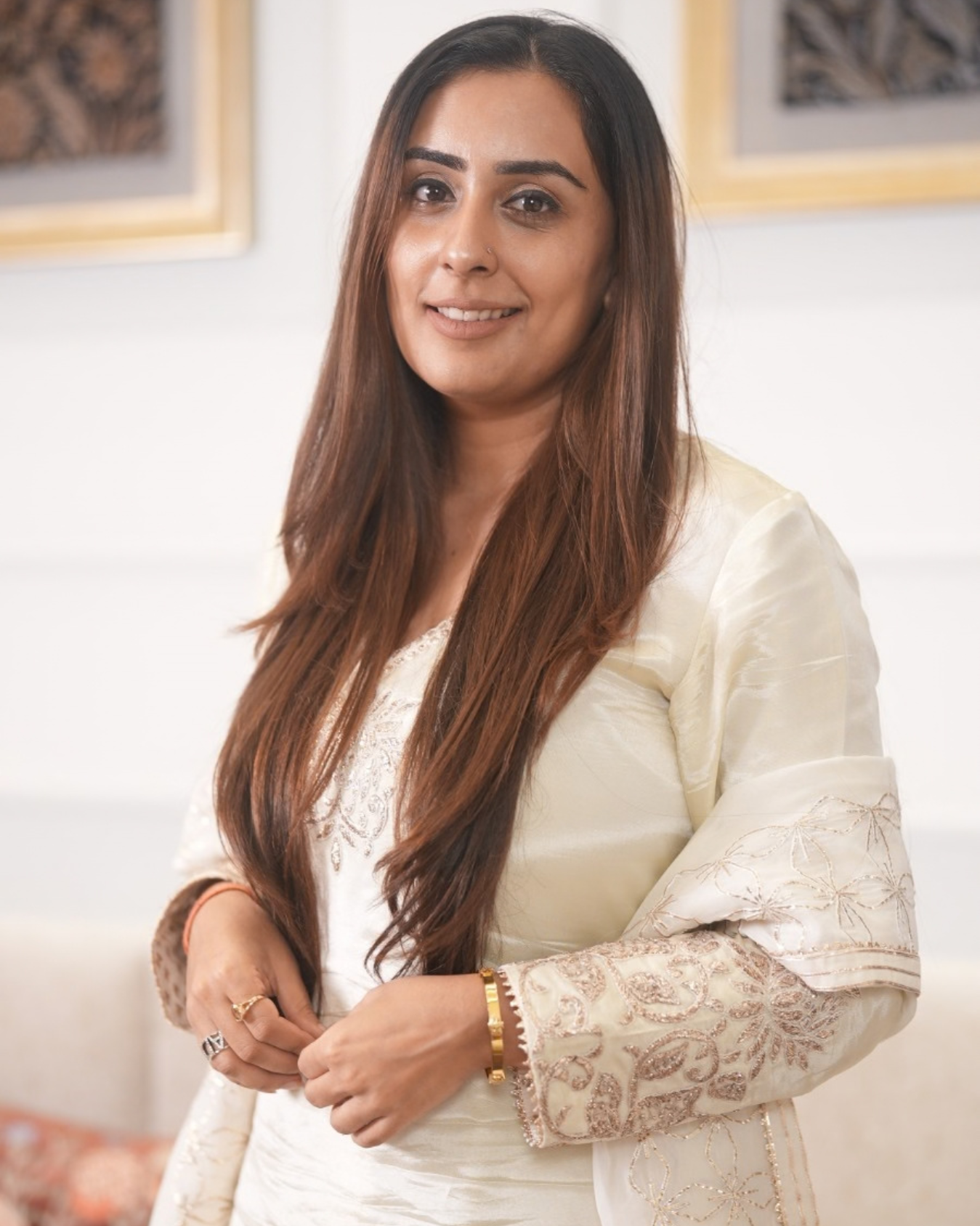 Radhika bhatia in IVORY CHANDERI EMBROIDERED KURTA SET