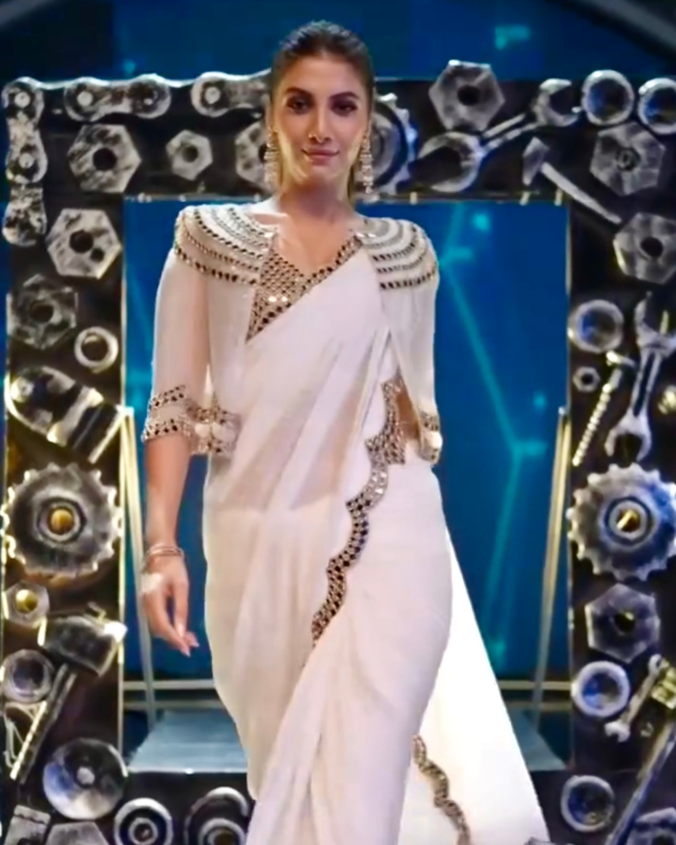 Rukmini Maitra in ivory pre draped mirror cape saree