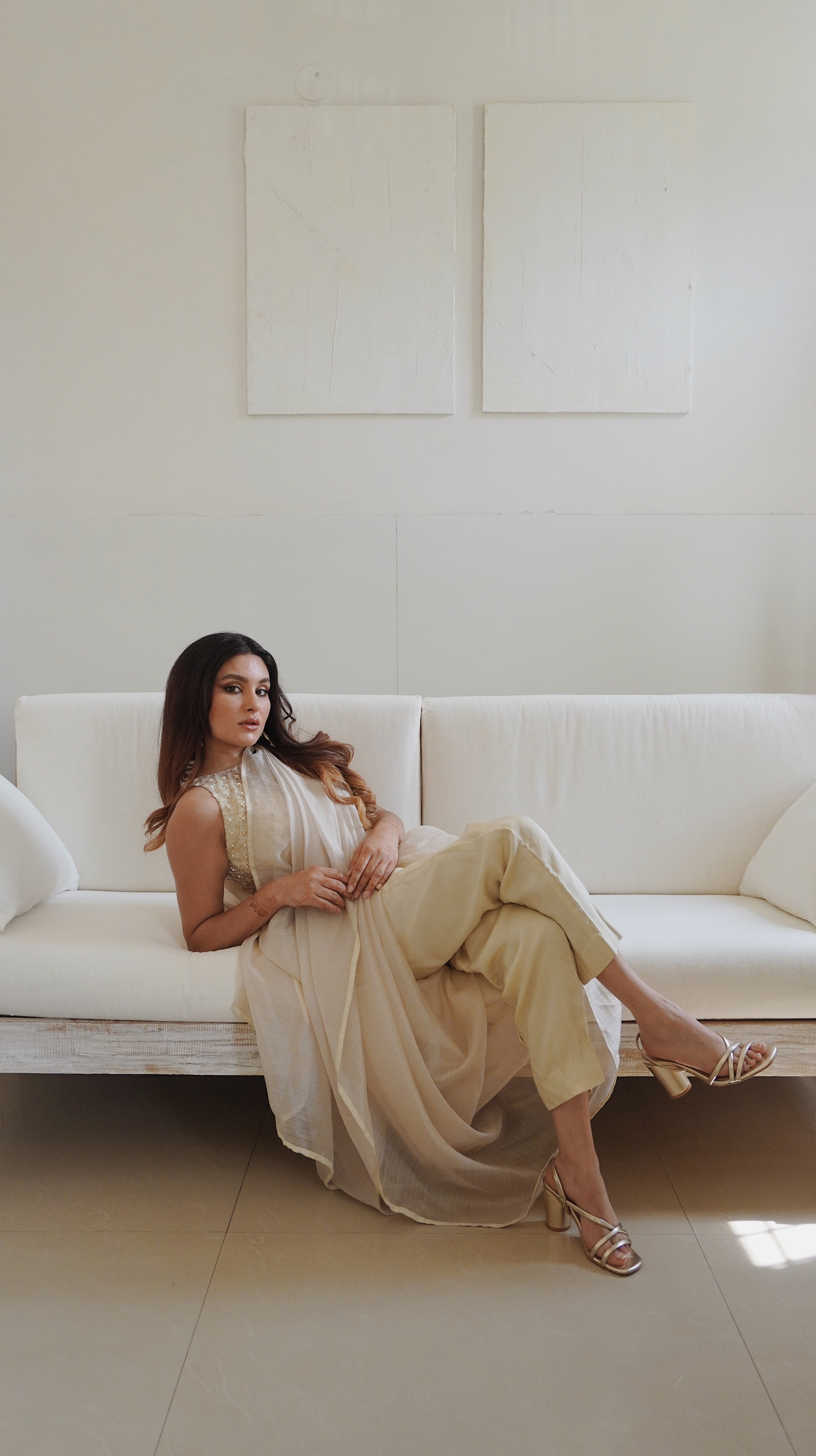 karina bedi in Champagne pre-Draped saree set with belt