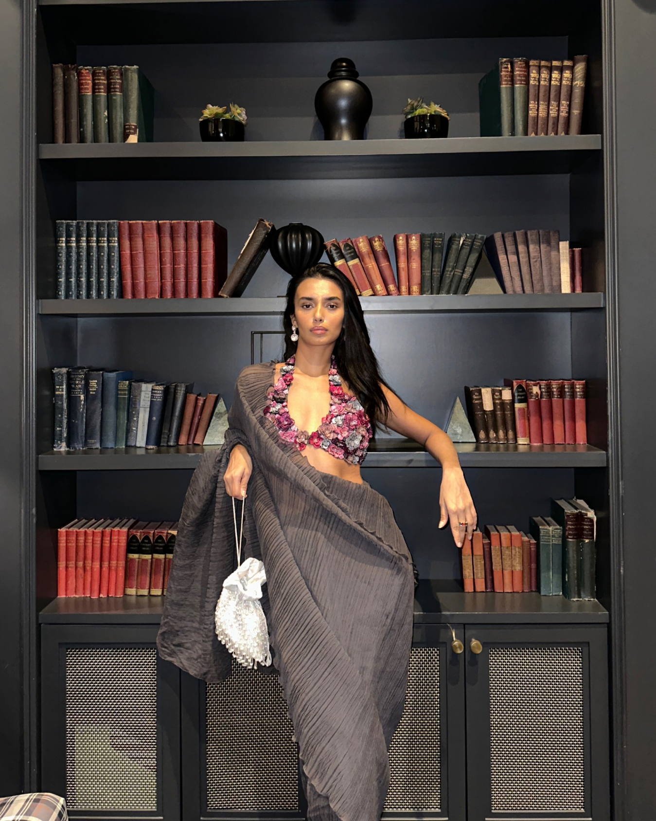 Madhulika in Charcoal Grey Crushed Saree