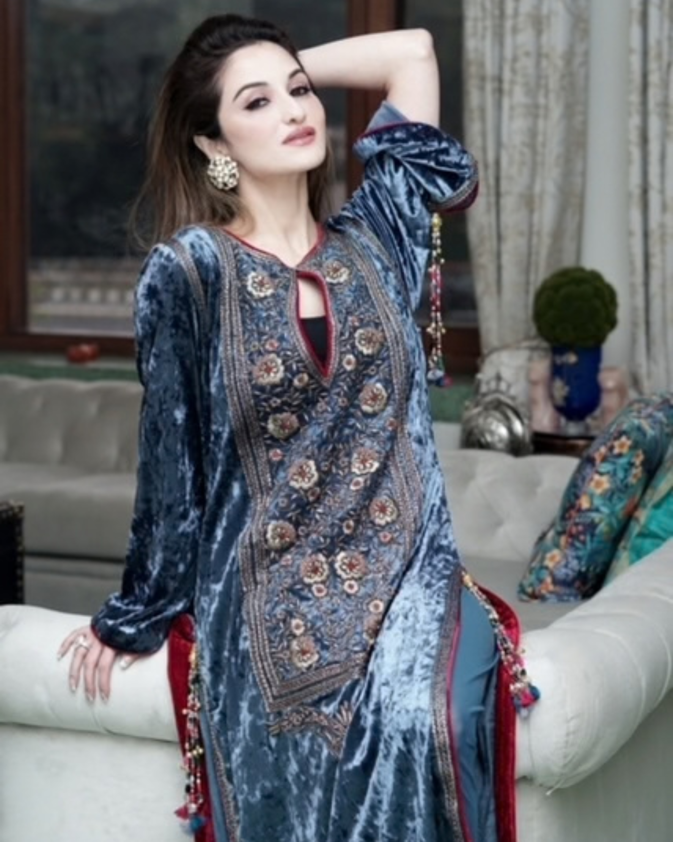 Payal sen in Persian blue embroidered velvet kurta set