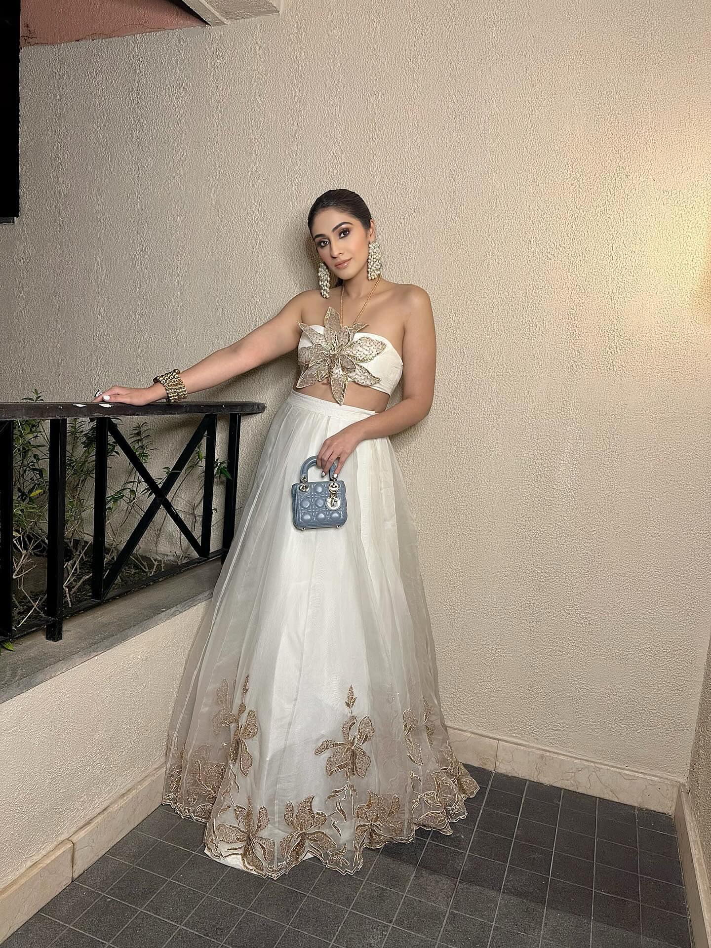 Hena malhotra in Shell White Floral Motifs Lehenga