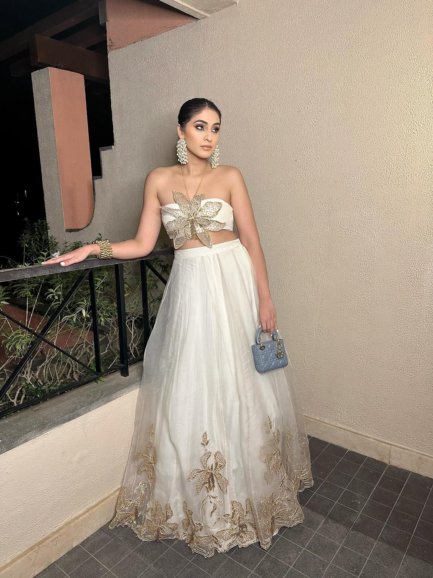 Hena malhotra in Shell White Floral Motifs Lehenga