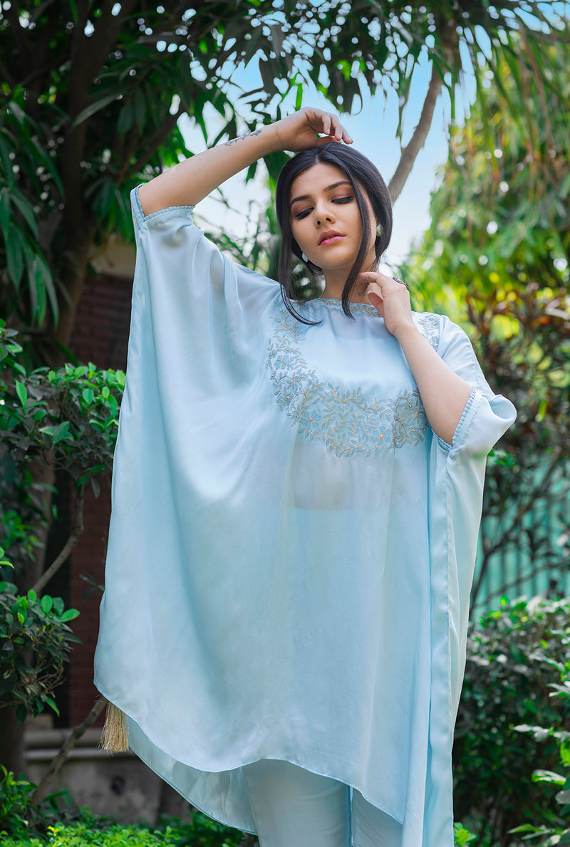 Blue short kaftan set